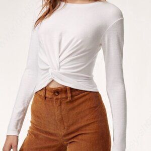 Aritzia Wilfred Free Ortiz White Long Sleeve Crop Knot Front Knit Tee Size Small
